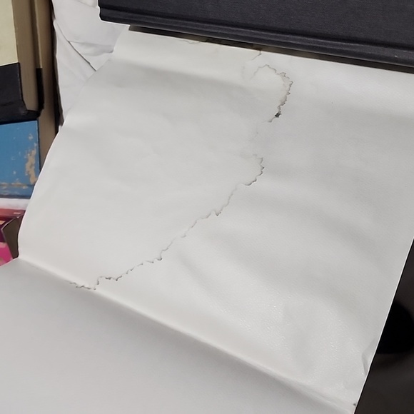 Books - Picture 5 of 6